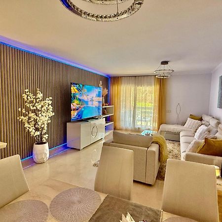 Casares Beach Golf Apartment With Private Garden Direct Pool Access ภายนอก รูปภาพ