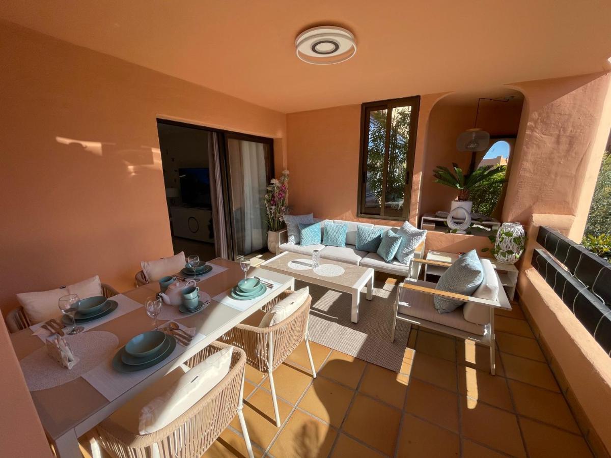 Casares Beach Golf Apartment With Private Garden Direct Pool Access ภายนอก รูปภาพ