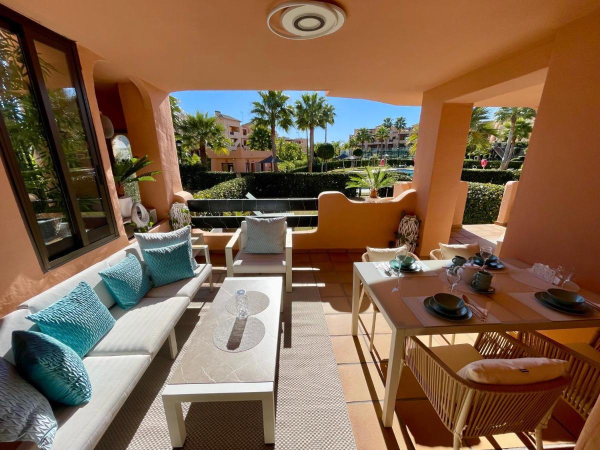 Casares Beach Golf Apartment With Private Garden Direct Pool Access ภายนอก รูปภาพ