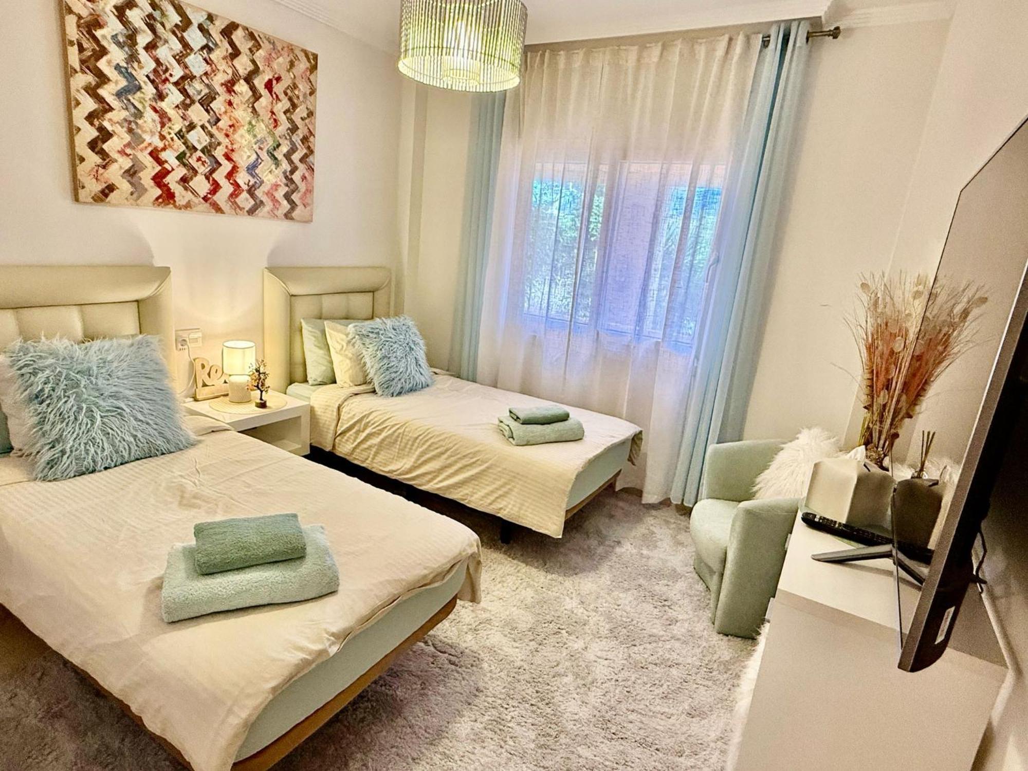 Casares Beach Golf Apartment With Private Garden Direct Pool Access ภายนอก รูปภาพ