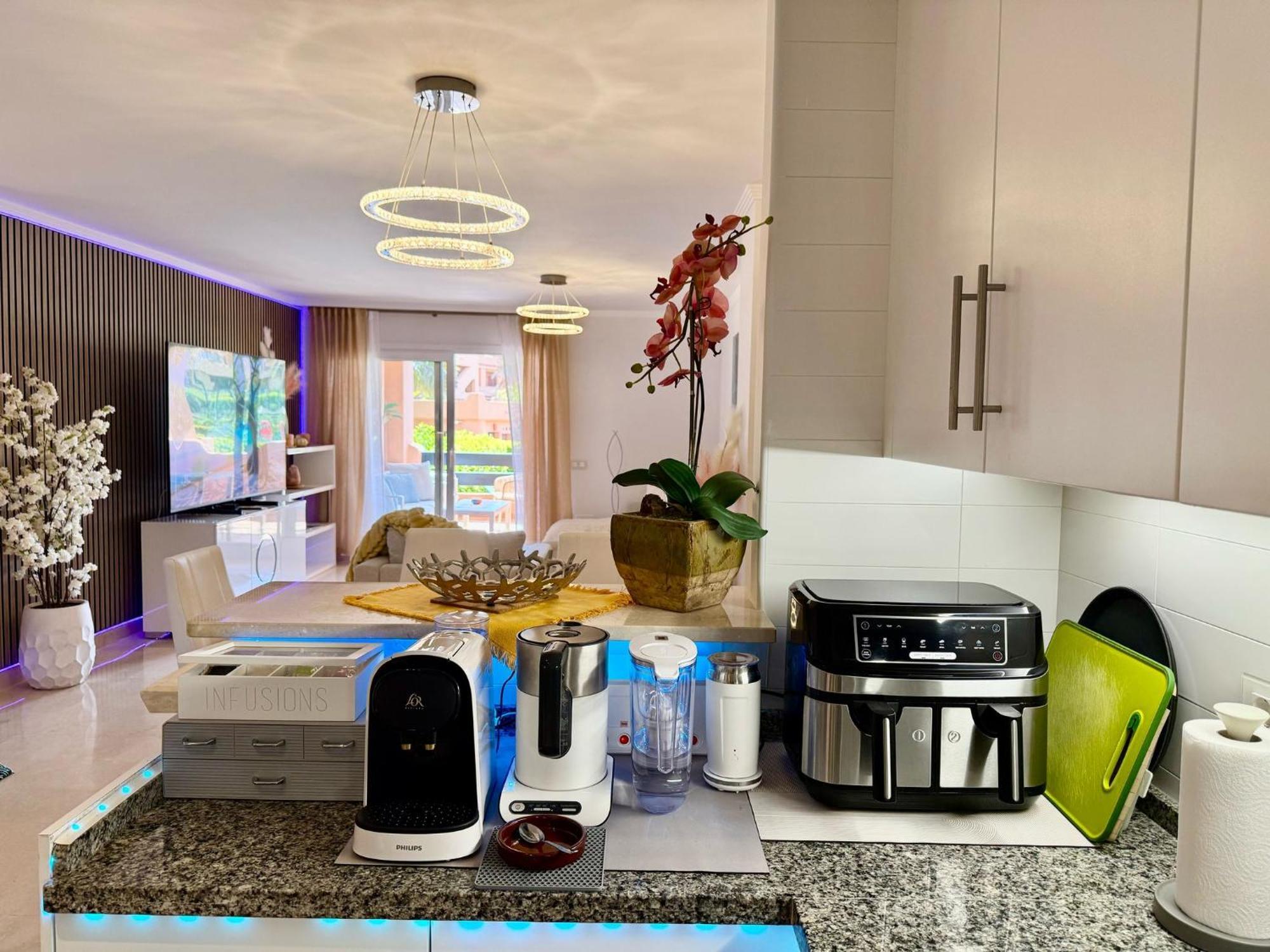 Casares Beach Golf Apartment With Private Garden Direct Pool Access ภายนอก รูปภาพ